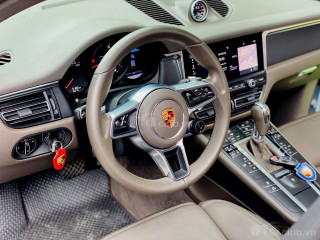 Porsche Macan 2020