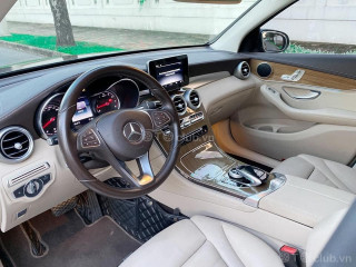 Mercedes Benz GLC250 model 2018
