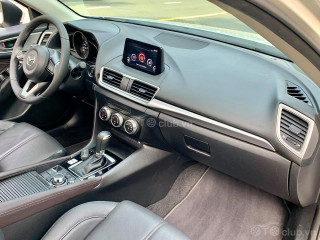Mazda 3 sedan 1.5L Facelift sx 2018