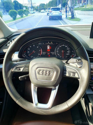 Bán Audi Q7 đời 2017