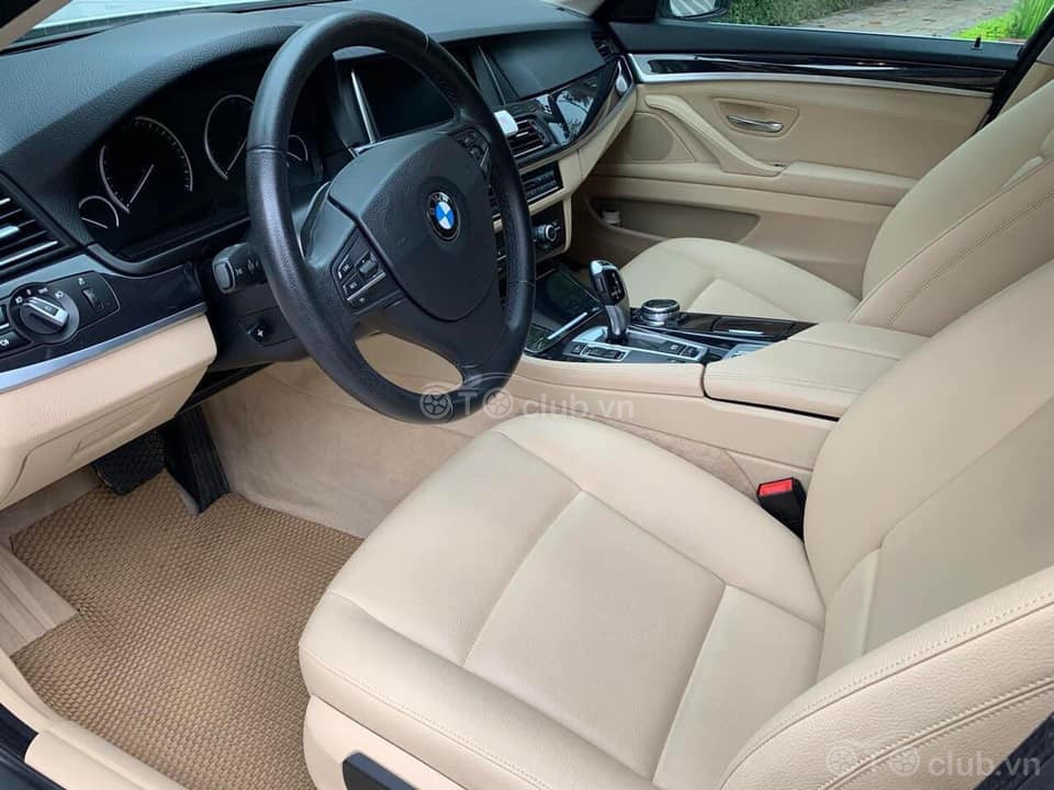 BMW 520i model 2016