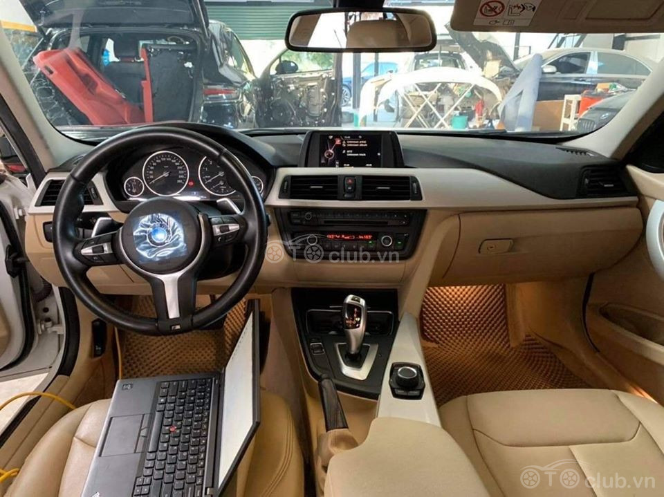 BMW 328i model 2015