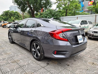 Honda Civic 1.5 Tubor bản L model 2017