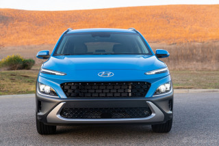 Ngoại thất Hyundai Kona 2022 màu xanh