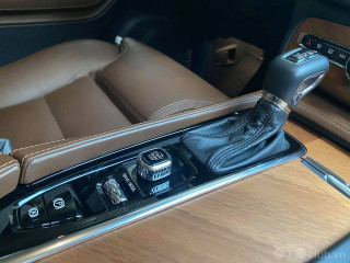 Volvo XC90 2018 chạy đúng 17.000 miles