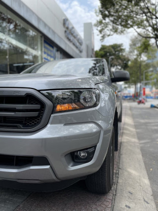 Vua bán tải Ford Ranger XLS AT 2019
